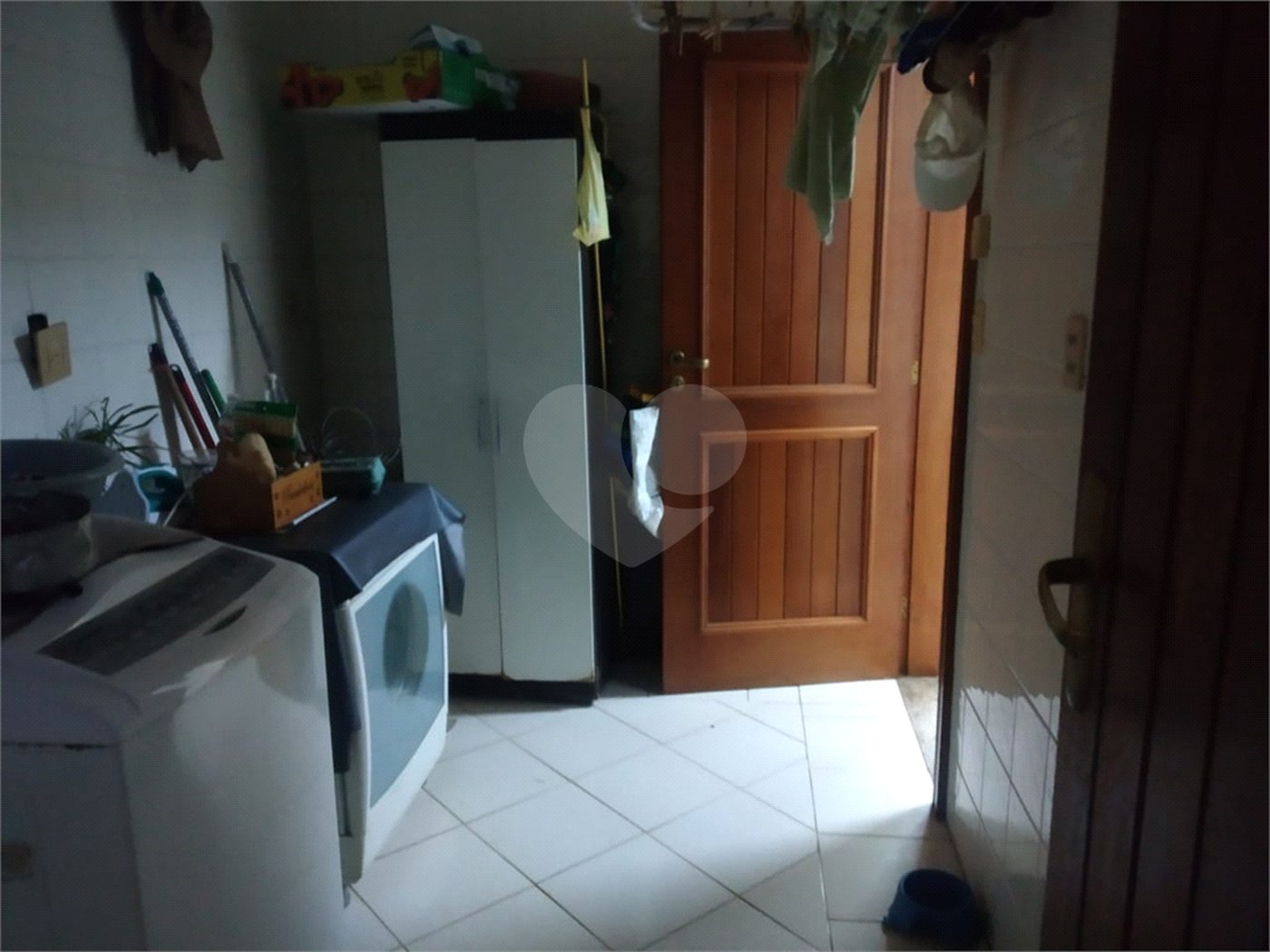 Casa à venda com 4 quartos, sendo 2 suítes,  no condomínio Acmti - Colinas do Mosteiro, Terras de Itaici e Recanto dos Pássaros, Indaiatuba - SP