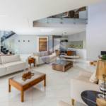 Duplex à venda com 3 quartos, sendo 3 suítes, em Vila Suzana 287m²
