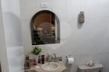 Casa à venda com 3 quartos, sendo 1 suíte, em Vila Suissa, Mogi das Cruzes, SP