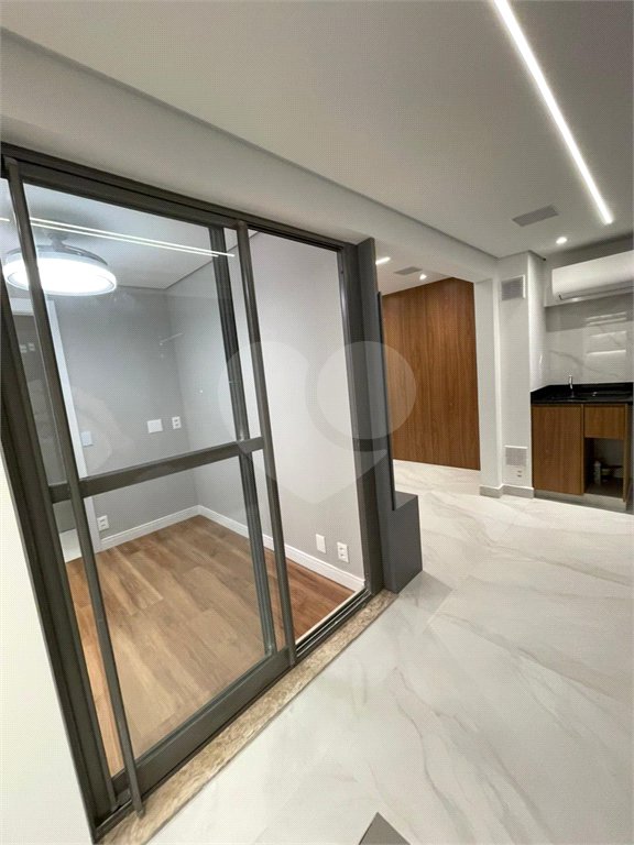 Apartamento à venda ou para alugar com 3 quartos, sendo 1 suíte, em Barra Funda, São Paulo, SP
