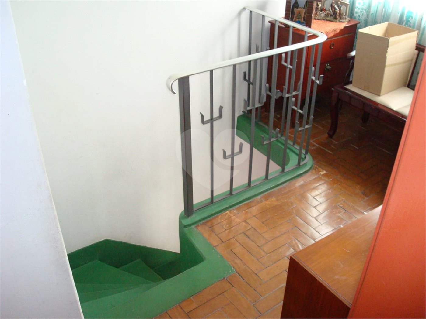 Sobrado à venda com 3 quartos em Vila Romanópolis, Ferraz de Vasconcelos, SP