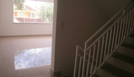 Casa à venda com 2 suítes em Jardim Odete, São Paulo, SP