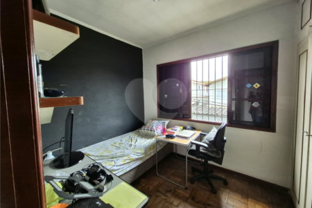 Sobrado à venda com 4 quartos em Jardim Sarah, São Paulo, SP