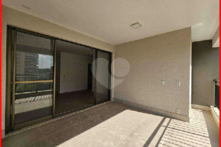 Apartamento à venda com 4 quartos, sendo 3 suítes,  em Santa Teresinha, São Paulo, SP
