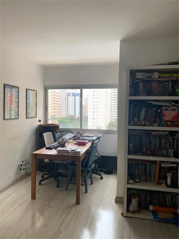 Apartamento à venda com 2 quartos, sendo 1 suíte,  em Indianópolis, São Paulo, SP