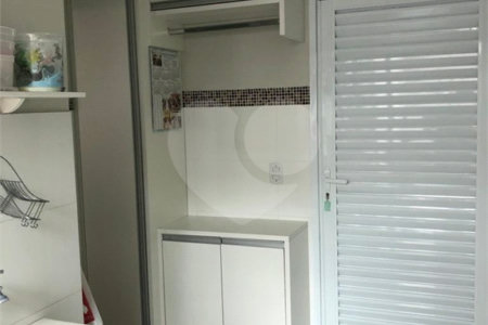 Casa à venda com 3 quartos, sendo 1 suíte, no condomínio Golden Park, Sorocaba - SP