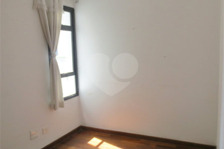 Apartamento à venda com 4 quartos, sendo 1 suíte, em Chácara Inglesa, São Paulo, SP
