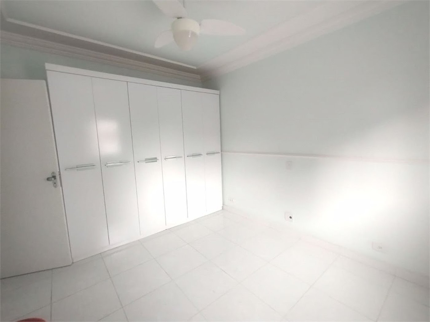 Apartamento com 2 dormitórios à venda, 60 m² por R$ 330.000,00 - Jardim São Miguel - Guarujá/SP