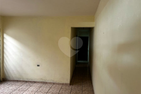 Casa à venda com 2 quartos em Jardim Fogaça, Itapetininga, SP