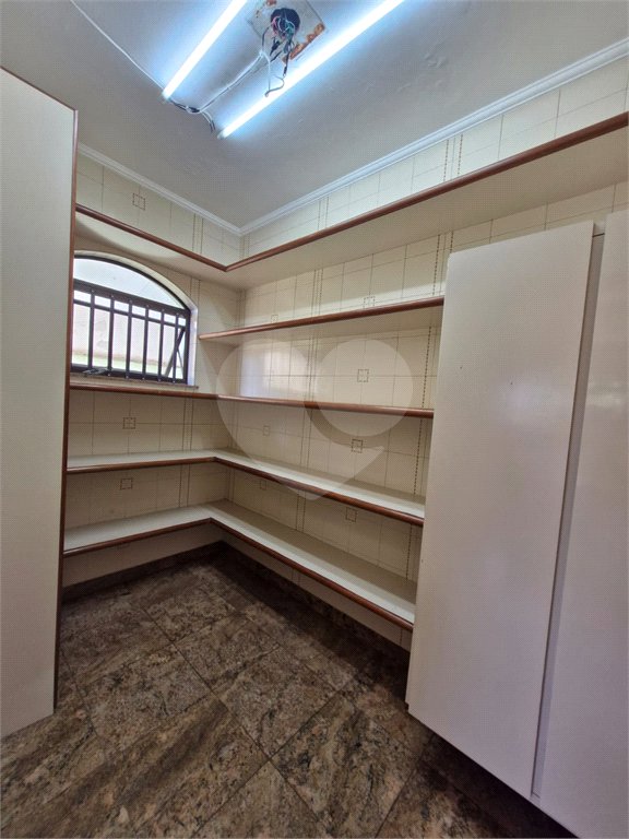 Sobrado à venda com 4 quartos, sendo 3 suítes, em Jardim São Bento, São Paulo, SP