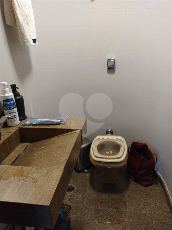 Apartamento à venda com 4 quartos, sendo 1 suíte,  em Brooklin Paulista, São Paulo, SP