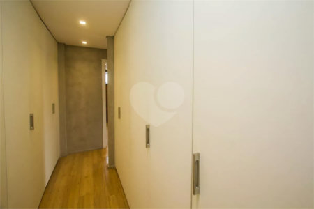 Apartamento à venda com 3 suítes em Alto da Boa Vista, São Paulo, SP