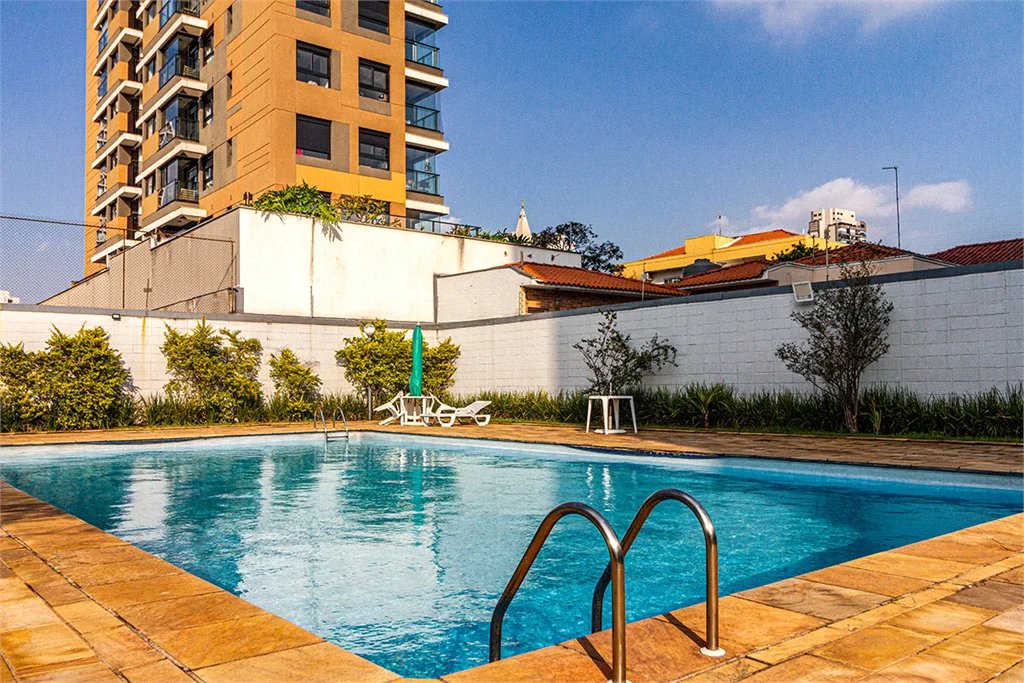 Cobertura à venda ou para alugar com 3 quartos, sendo 2 suítes,  em Pinheiros, São Paulo, SP
