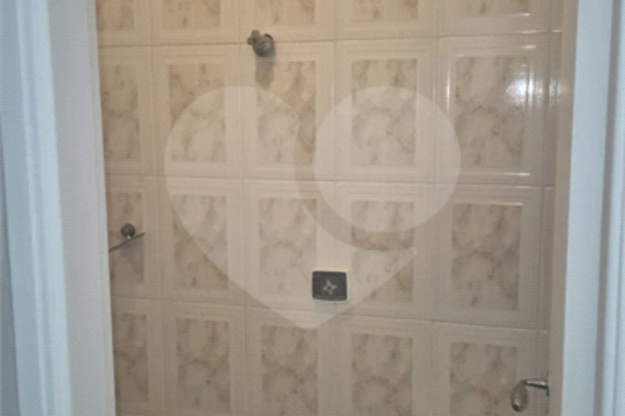 Sobrado à venda com 4 quartos, sendo 2 suítes, em Tremembé, São Paulo, SP