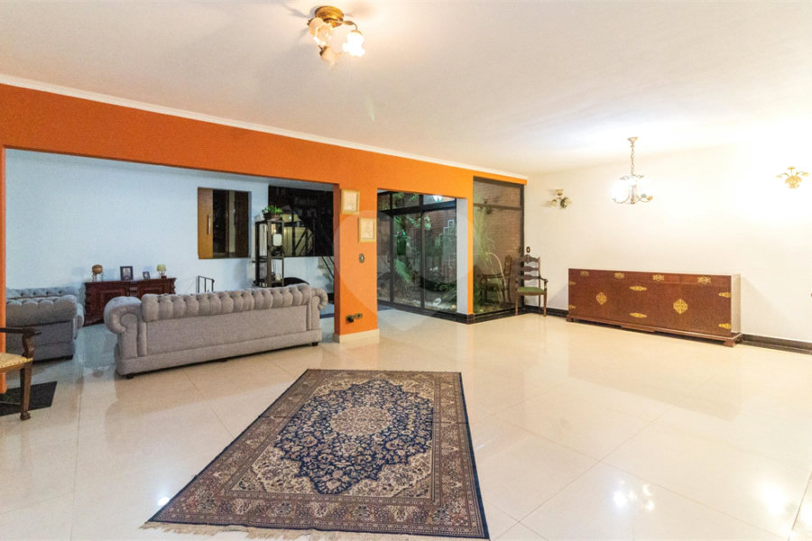 Casa à venda ou para alugar com 5 quartos, sendo 3 suítes, em Imirim, São Paulo, SP