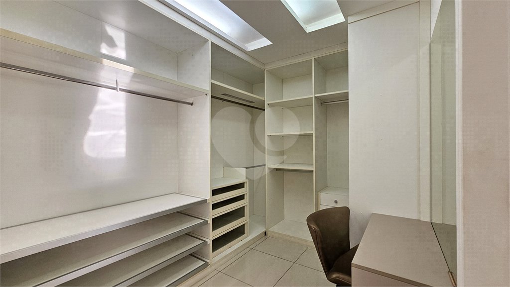 Casa à venda com 3 suítes no condomínio Golden Village., Rio de Janeiro - RJ