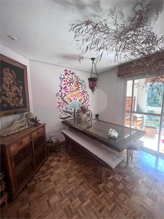 Apartamento à venda com 3 quartos, sendo 1 suíte, em Vila Olímpia, São Paulo, SP