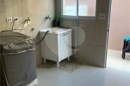 Casa à venda com 3 quartos, sendo 1 suíte, no condomínio Terras de Santa Adelia, Vargem Grande Paulista - SP