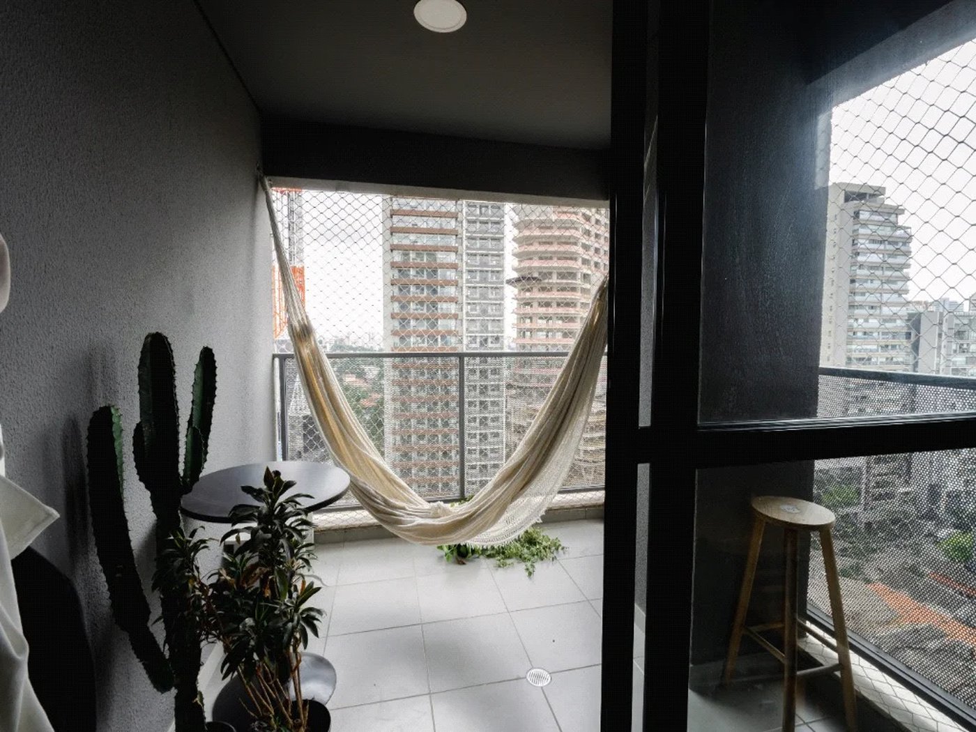 Apartamento à venda com 2 quartos, sendo 1 suíte,  em Pinheiros, São Paulo, SP