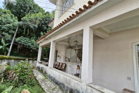 Casa à venda com 4 quartos, sendo 1 suíte, em Alto da Boa Vista, Rio de Janeiro, RJ