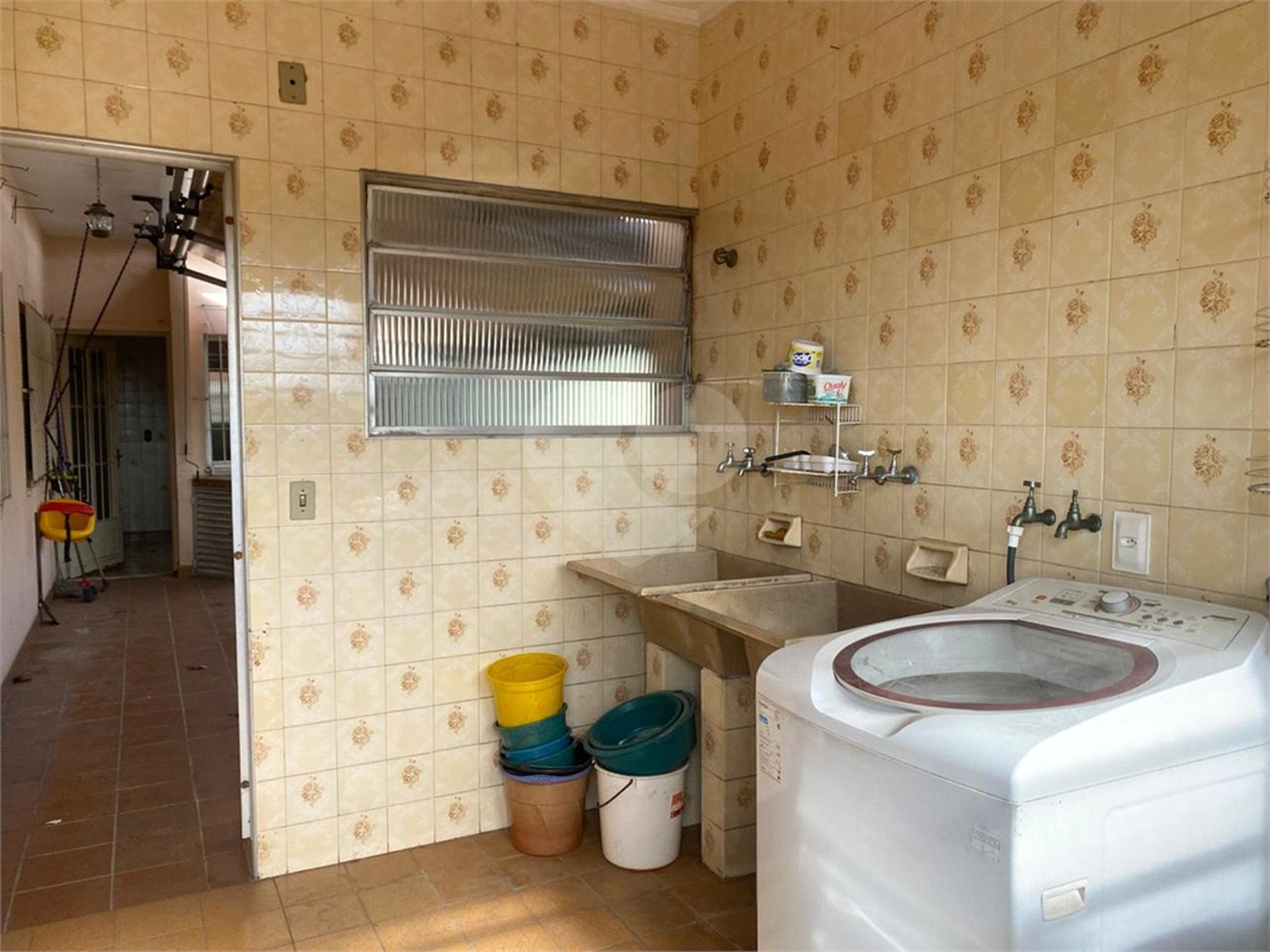 Casa à venda com 5 quartos, sendo 3 suítes, em Vila Rosália, Guarulhos, SP