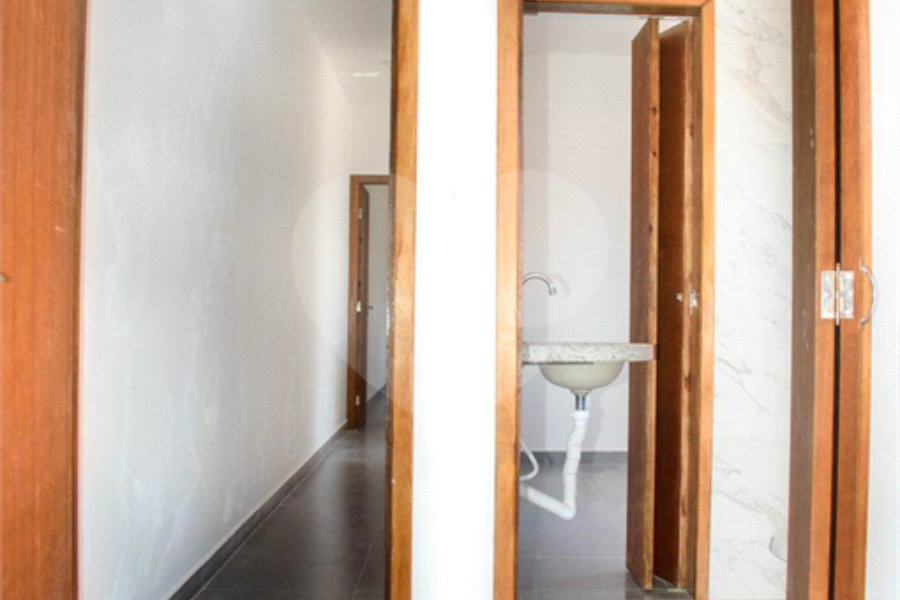 Sobrado à venda com 3 quartos, sendo 1 suíte,  em Serra da Cantareira, Mairiporã, SP