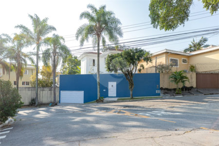 Sobrado à venda com 3 quartos, sendo 2 suítes, em Brooklin Velho, São Paulo, SP