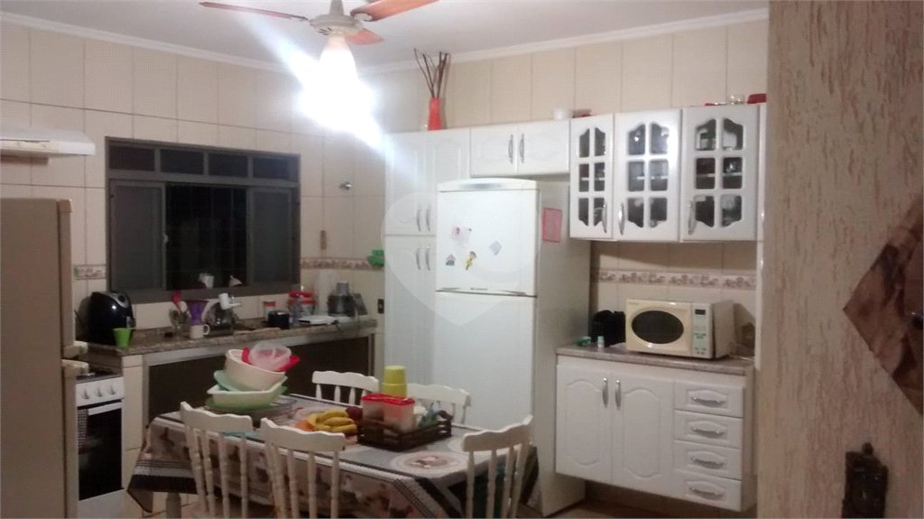 Casa à venda com 2 quartos em Parque Residencial Vale do Sol, Araraquara, SP