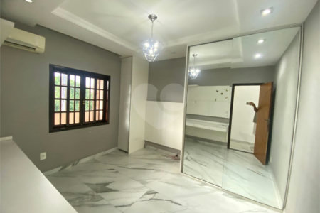 Casa à venda com 4 quartos, sendo 1 suíte, em Inhoaíba, Rio de Janeiro, RJ