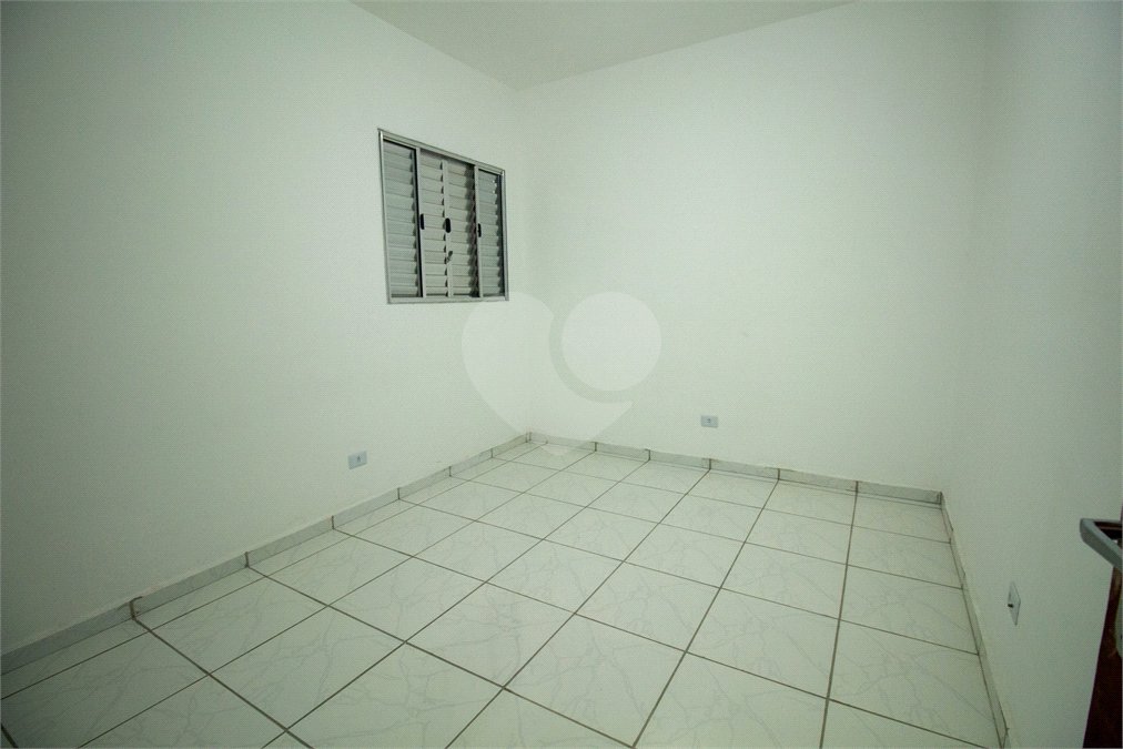 Casa à venda com 2 quartos em Reneville, Mairinque, SP