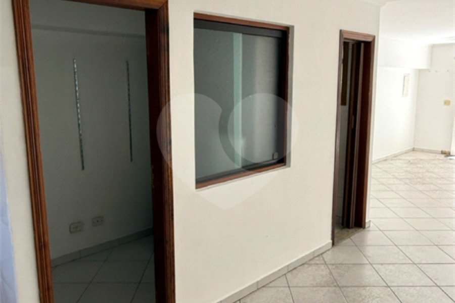 Sobrado à venda com 4 quartos, sendo 1 suíte, em Tremembé, São Paulo, SP