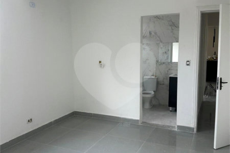 Terreno para alugar com 3 suítes no condomínio Residencial Veneza, Mogi das Cruzes - SP