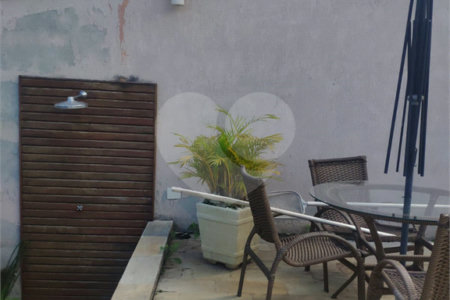 Sobrado à venda com 4 quartos, sendo 1 suíte, em Chácara Jafet, Mogi das Cruzes, SP