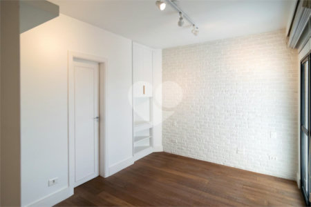 Apartamento à venda com 2 quartos, sendo 1 suíte, em Campo Belo, São Paulo, SP