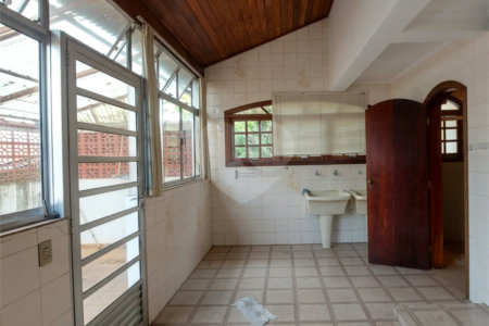 Sobrado à venda com 5 quartos, sendo 2 suítes, em Jardim do Mar, São Bernardo do Campo, SP