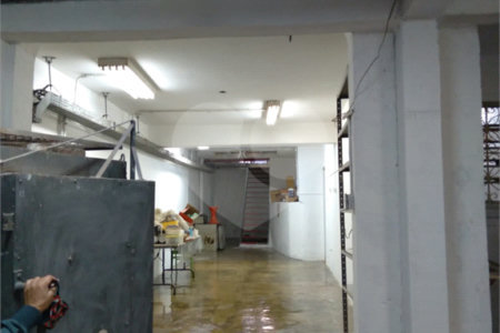 Casa à venda ou para alugar com 5 quartos, sendo 3 suítes, em Cambuci, São Paulo, SP
