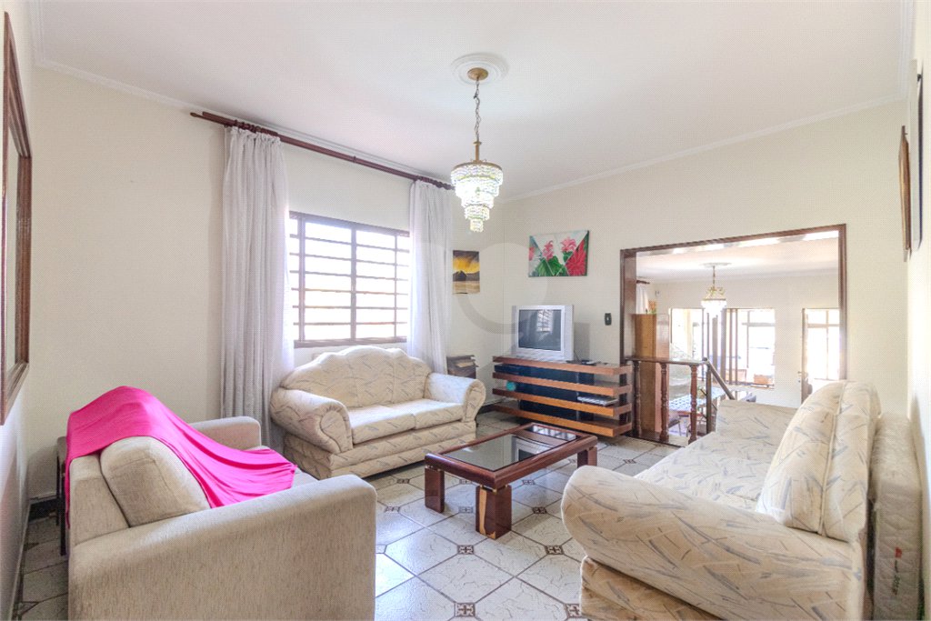 Casa à venda com 3 quartos, sendo 2 suítes, em Vila Matilde, São Paulo, SP