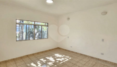 Sobrado à venda com 5 quartos, sendo 1 suíte,  em Interlagos, São Paulo, SP