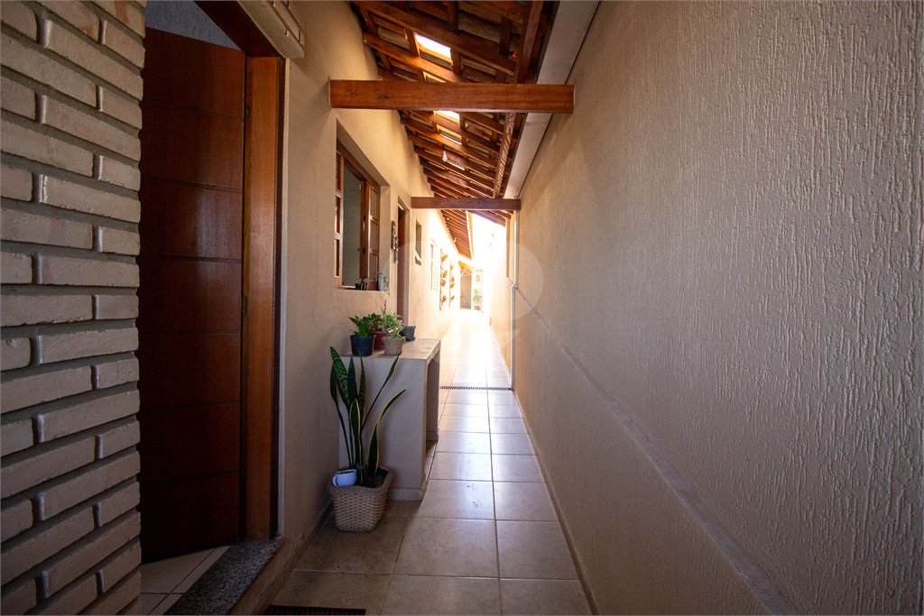 Casa à venda com 3 quartos, sendo 1 suíte,  em Jardim Villaça, São Roque, SP