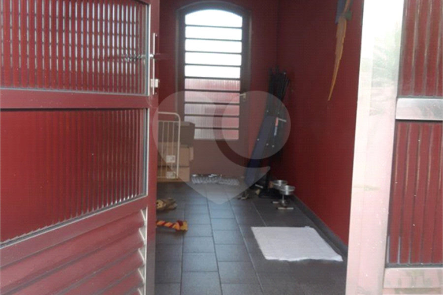 Sobrado à venda com 3 quartos, sendo 1 suíte, em Jardim Cachoeira, São Paulo, SP