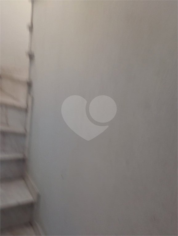 Sobrado à venda com 3 quartos, sendo 1 suíte, em Jardim Cordeiro, São Paulo, SP