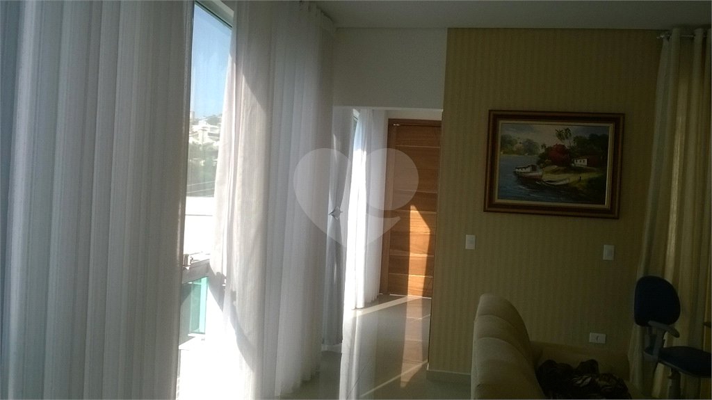 Casa à venda com 3 suítes,  no condomínio Aruã, Mogi das Cruzes - SP