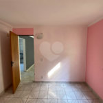 Apartamento para alugar com 2 quartos em Jardim Adriane, Itaquaquecetuba, SP