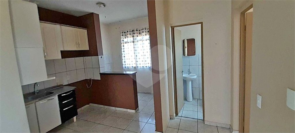 Apartamento no Condomínio Residencial Jardim das Torres
