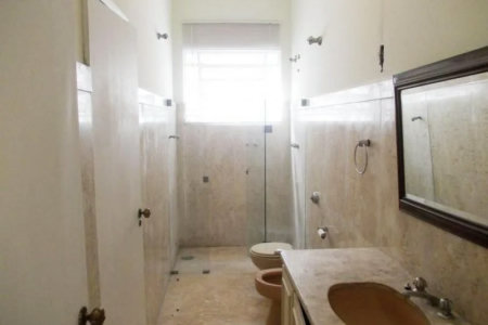 Casa à venda com 3 quartos, sendo 1 suíte,  no condomínio Praça Pero Vaz de Caminha,260, São Paulo - SP