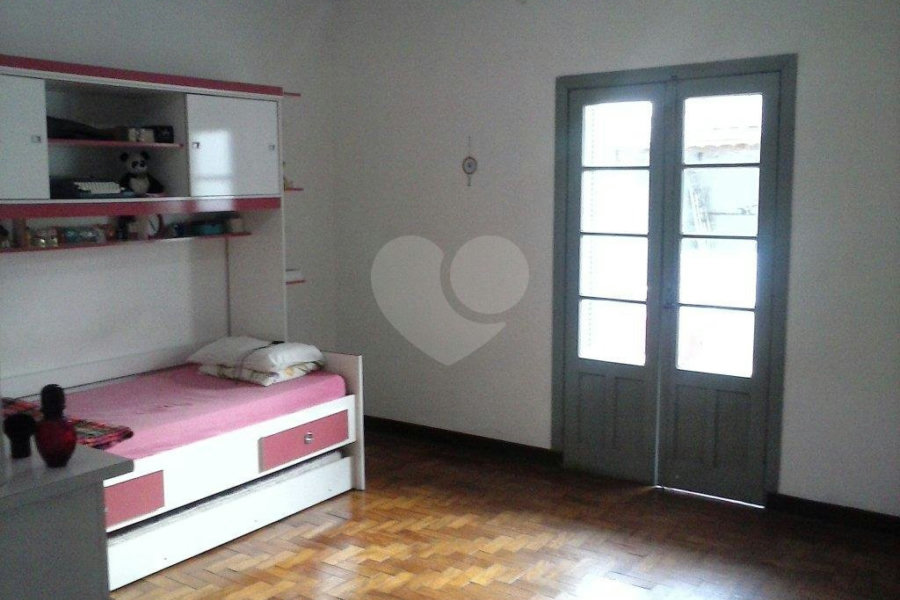 Sobrado à venda com 3 quartos em Tremembé, São Paulo, SP