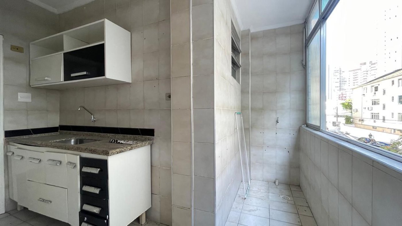 Apartamento com 2 dormitórios à venda, 73 m² por R$ 490.000,00 - Gonzaga - Santos/SP