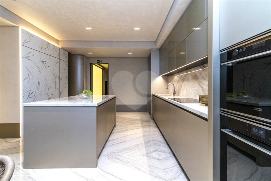 Apartamento à venda com 4 suítes em Jardim Guedala, São Paulo, SP