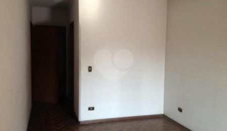 Sobrado à venda com 4 quartos, sendo 2 suítes,  em Vila Madalena, São Paulo, SP