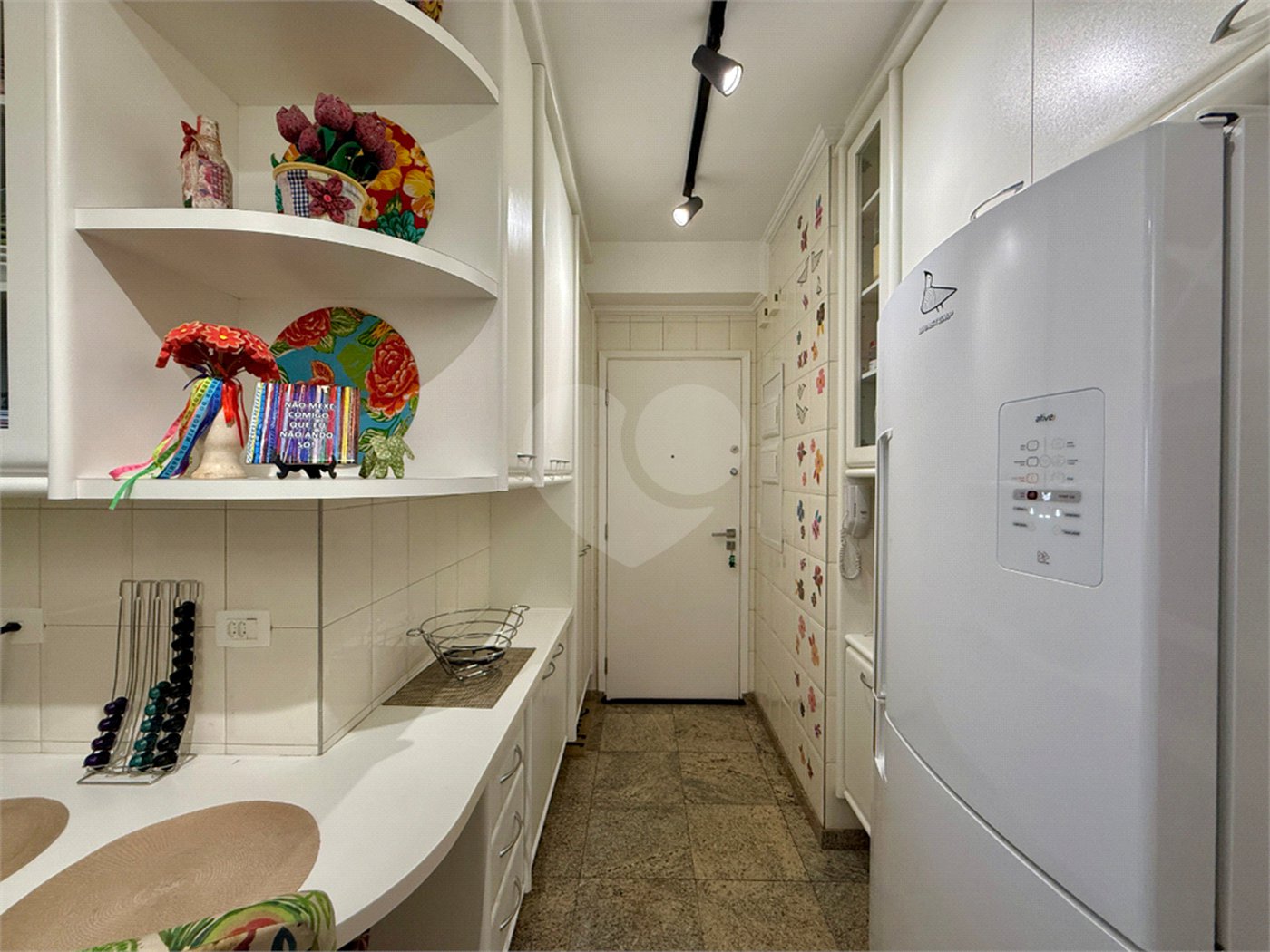 Apartamento à venda com 3 suítes em Campo Belo, São Paulo, SP